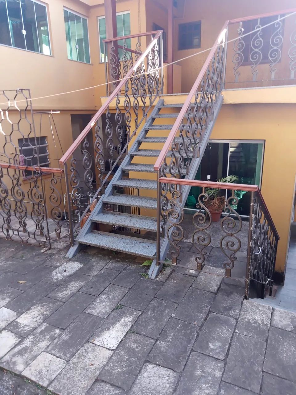 Vendo - escada de ferro  - Foto 2