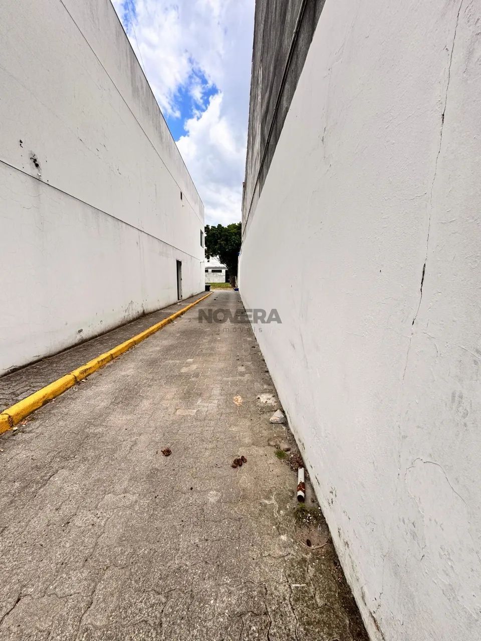 Prédio comercial com estacionamento ideal para investidores - Foto 5
