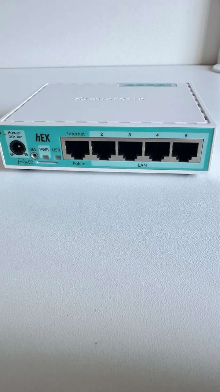 Mikrotik RB750Gr3