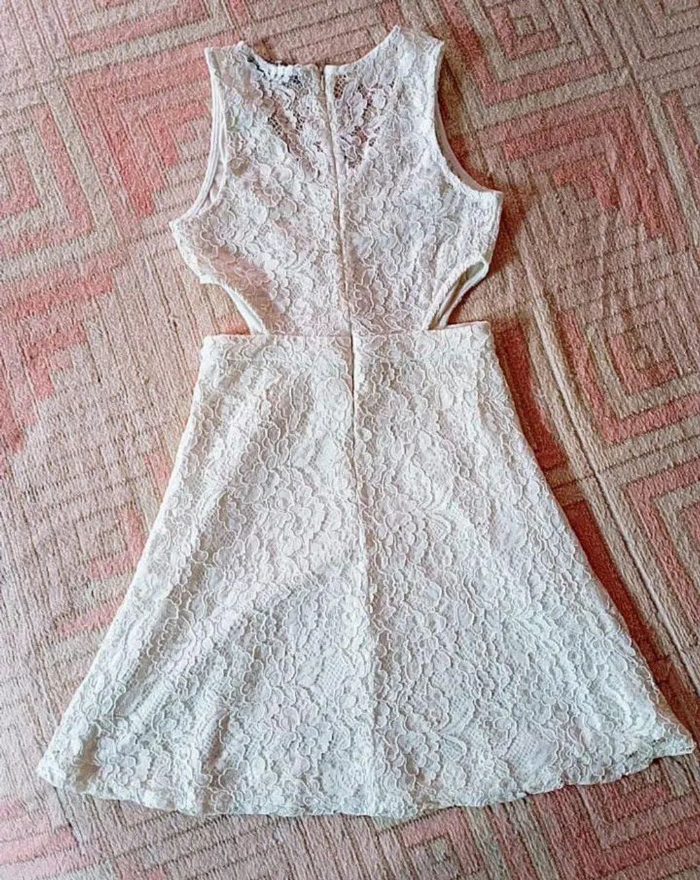 Vestido branco de renda - Foto 3