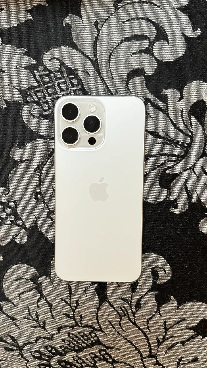 IPHONE 15 PRO MAX 256Ggb branco - Celulares e Smartphones - Sion