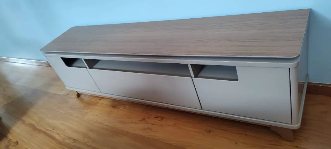 Rack TV