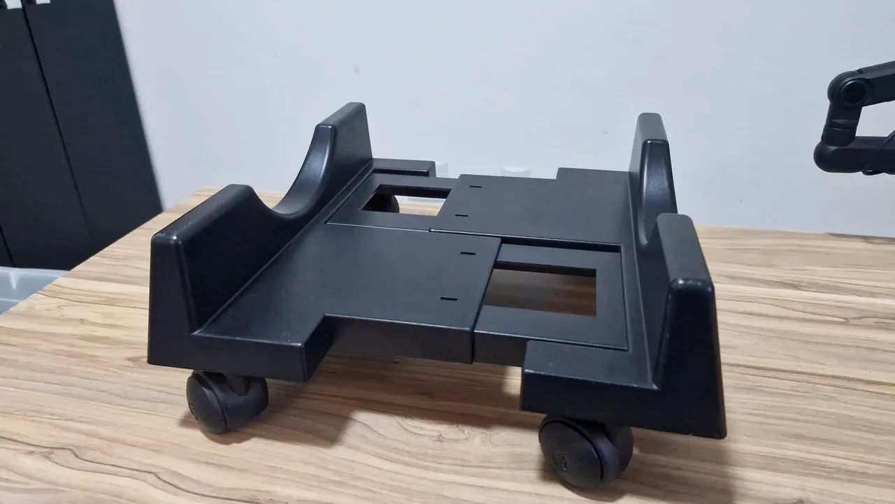Suporte de chão para computador Desktop com rodinhas