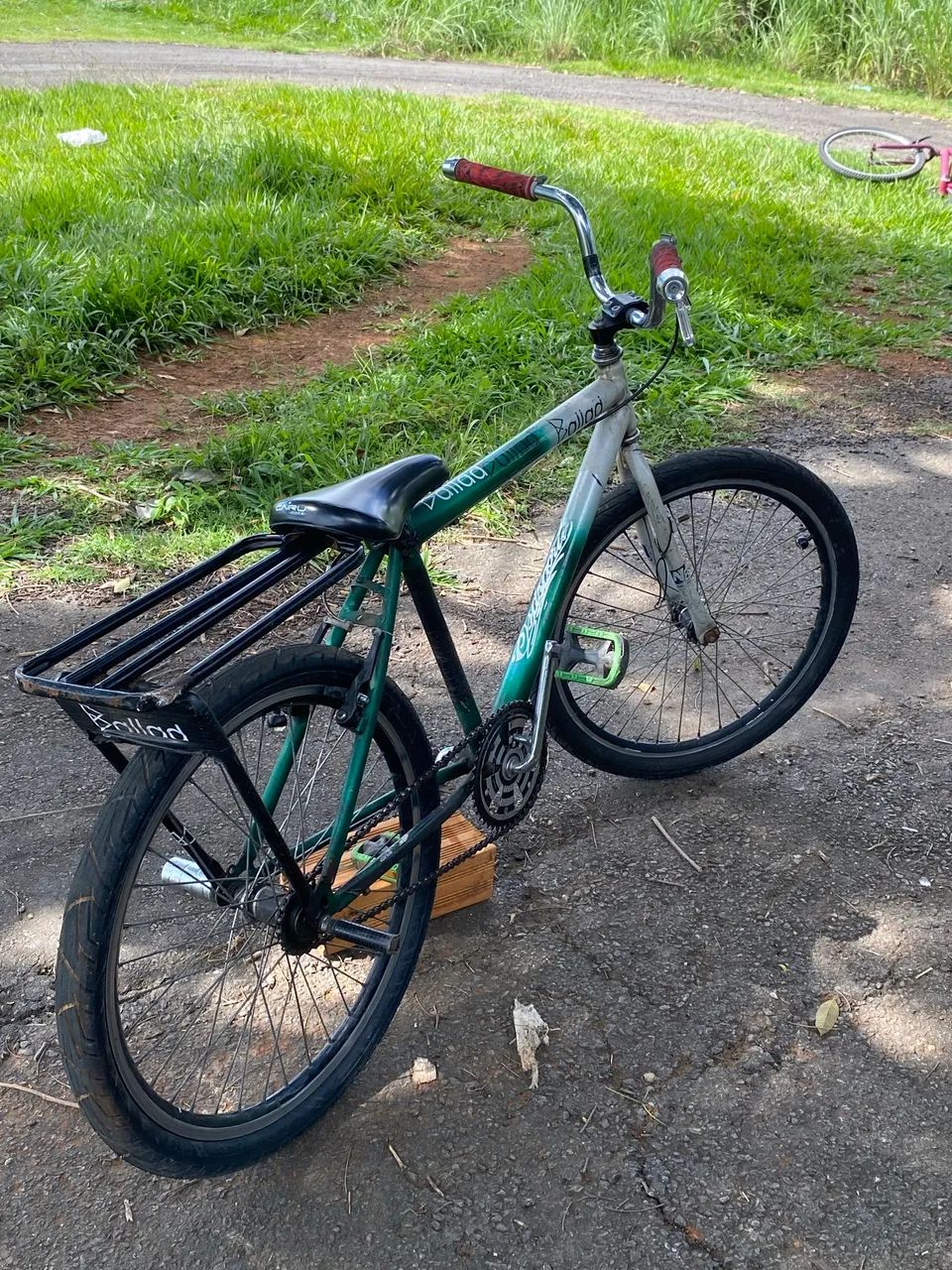 Vende-se bicicleta aro 24 por 400,00 - Foto 3