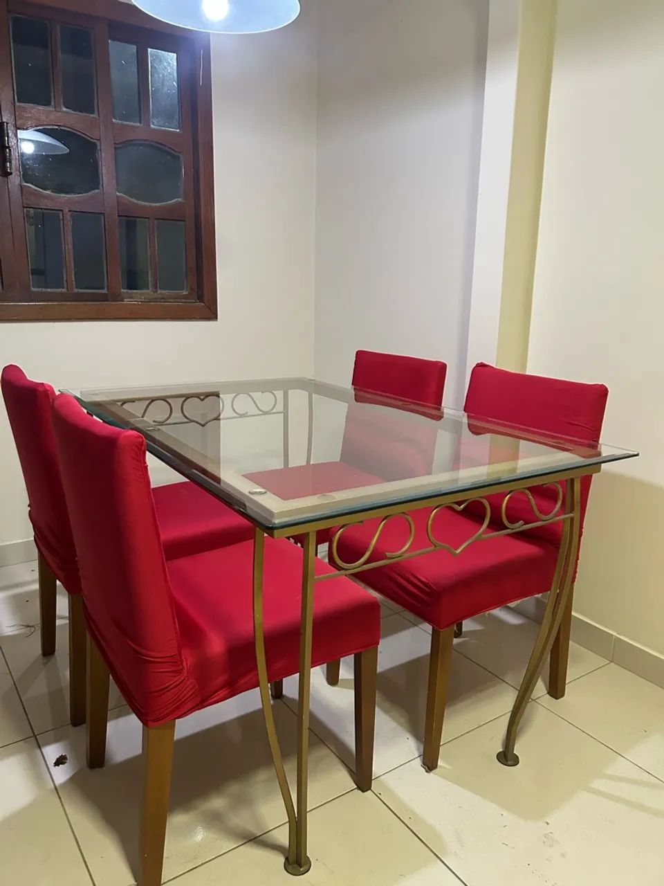 Mesa de vidro com 4 cadeiras - Foto 3