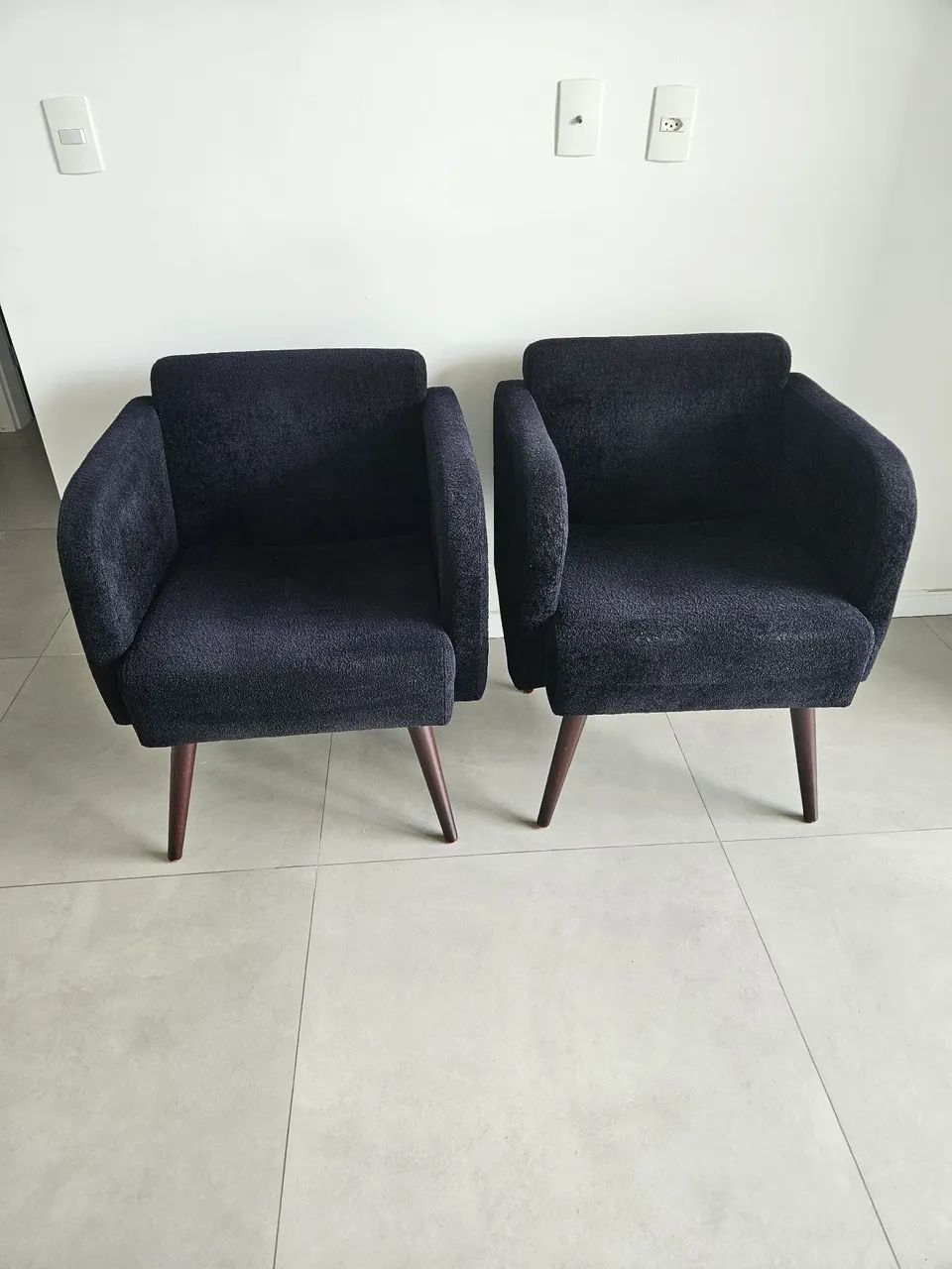 Poltronas tecido preta