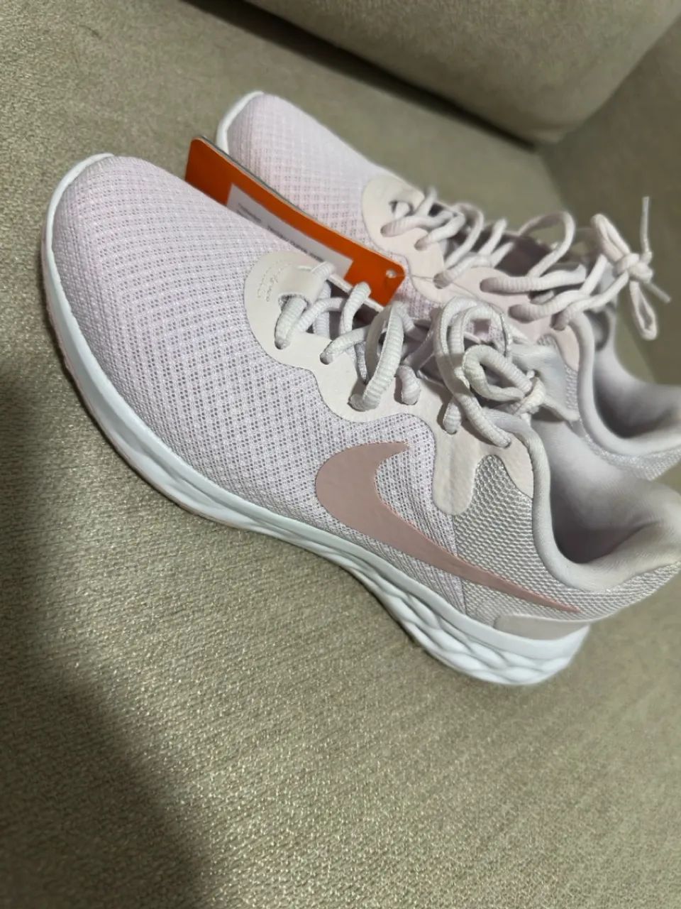 Tênis Nike Revolution