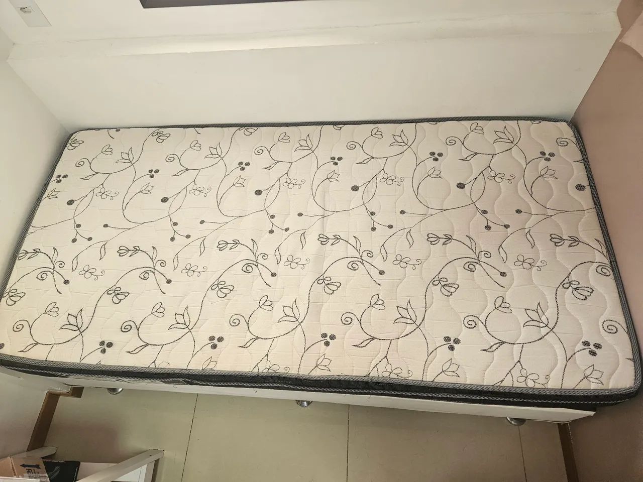 Cama Box Sob Medida Seminova