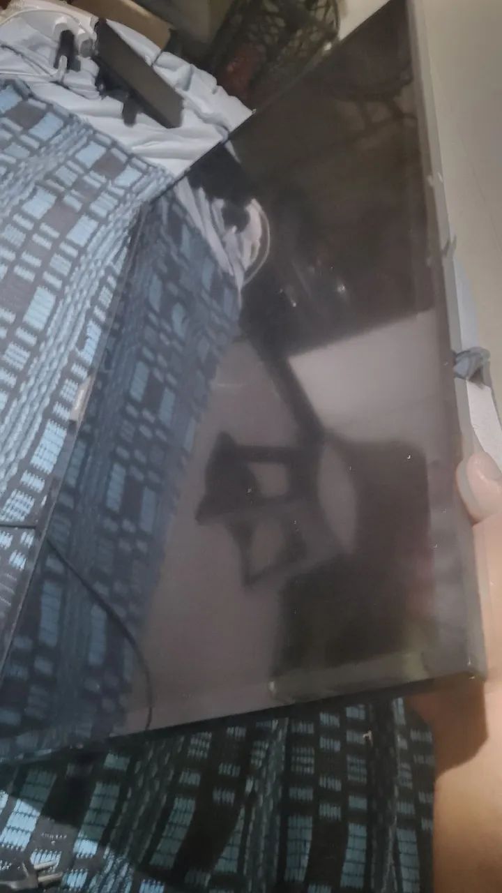 Vendo um tv 32 polegadas com defeito 