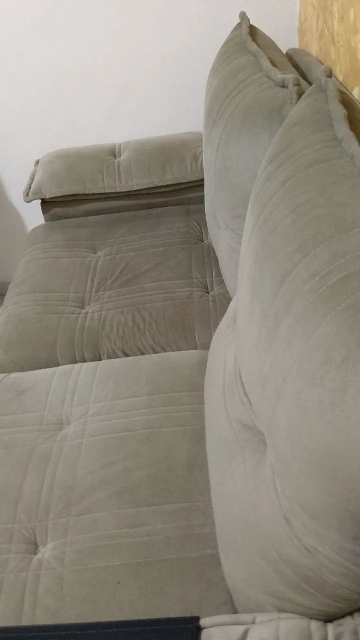 Vendo sofá novo retrátil macio - Foto 3
