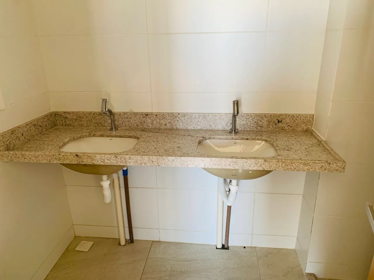 Conjunto de pias em granito  - Foto 4