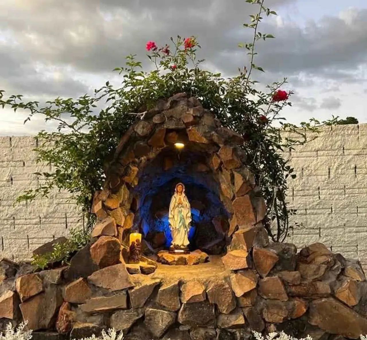 Gruta de Nossa senhora Aparecida  - Foto 2