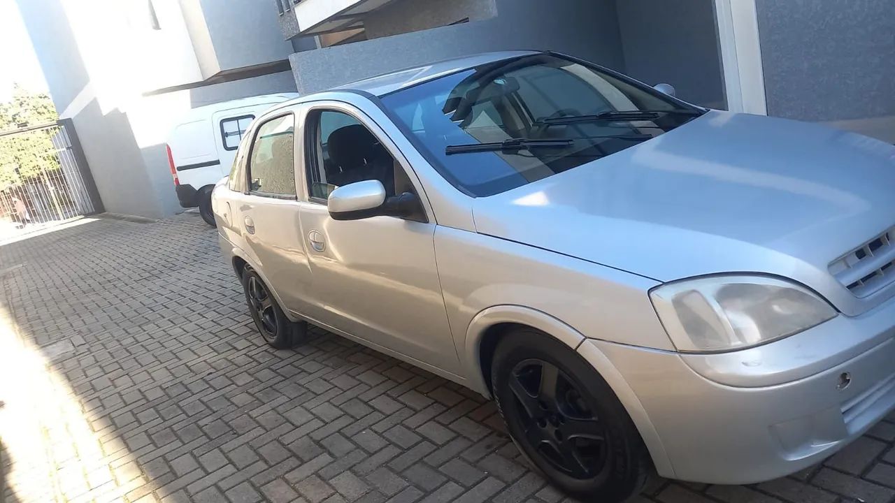 Chevrolet Corsa Corsa Sedan 1.0 MPFI 8V 71cv 4p 2002