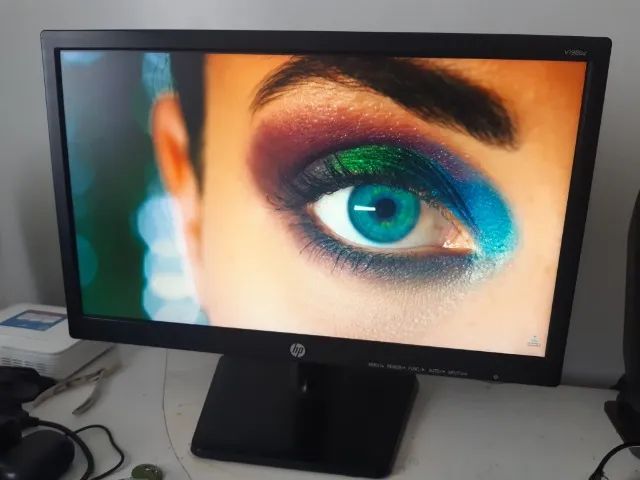 Monitor LED HP V198bz G2 18.5 polegadas em perfeito estado
