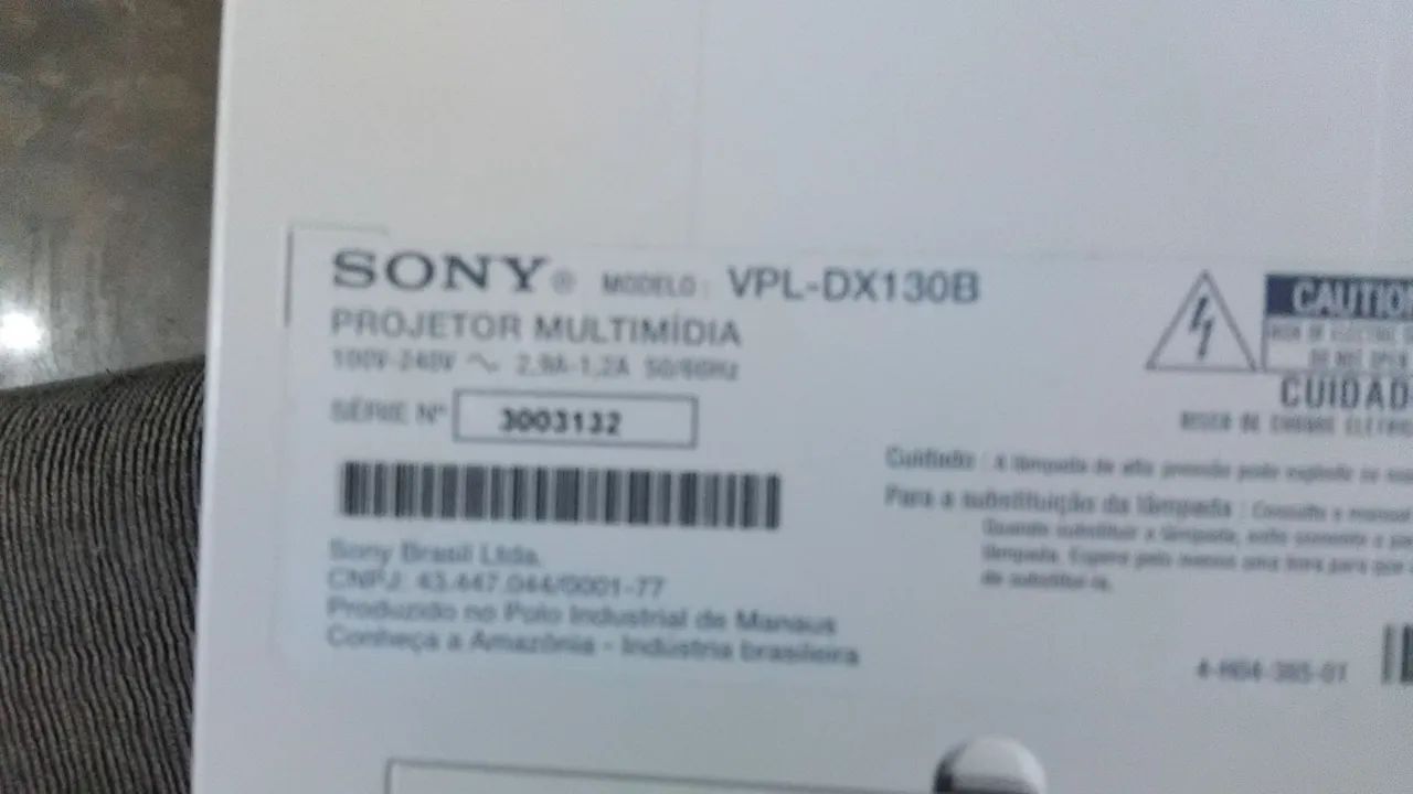 Vendo 3 projetor 1 Sony e 2 mitsubishi  - Foto 3