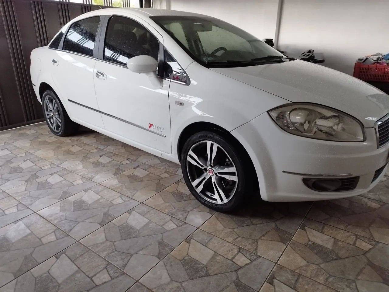 Fiat Linea LINEA ESSENCE Dualogic 1.8 Flex 16V 4p 2012