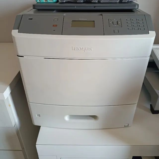 Impressora Lexmark T654dn monocromática a laser - Foto 2