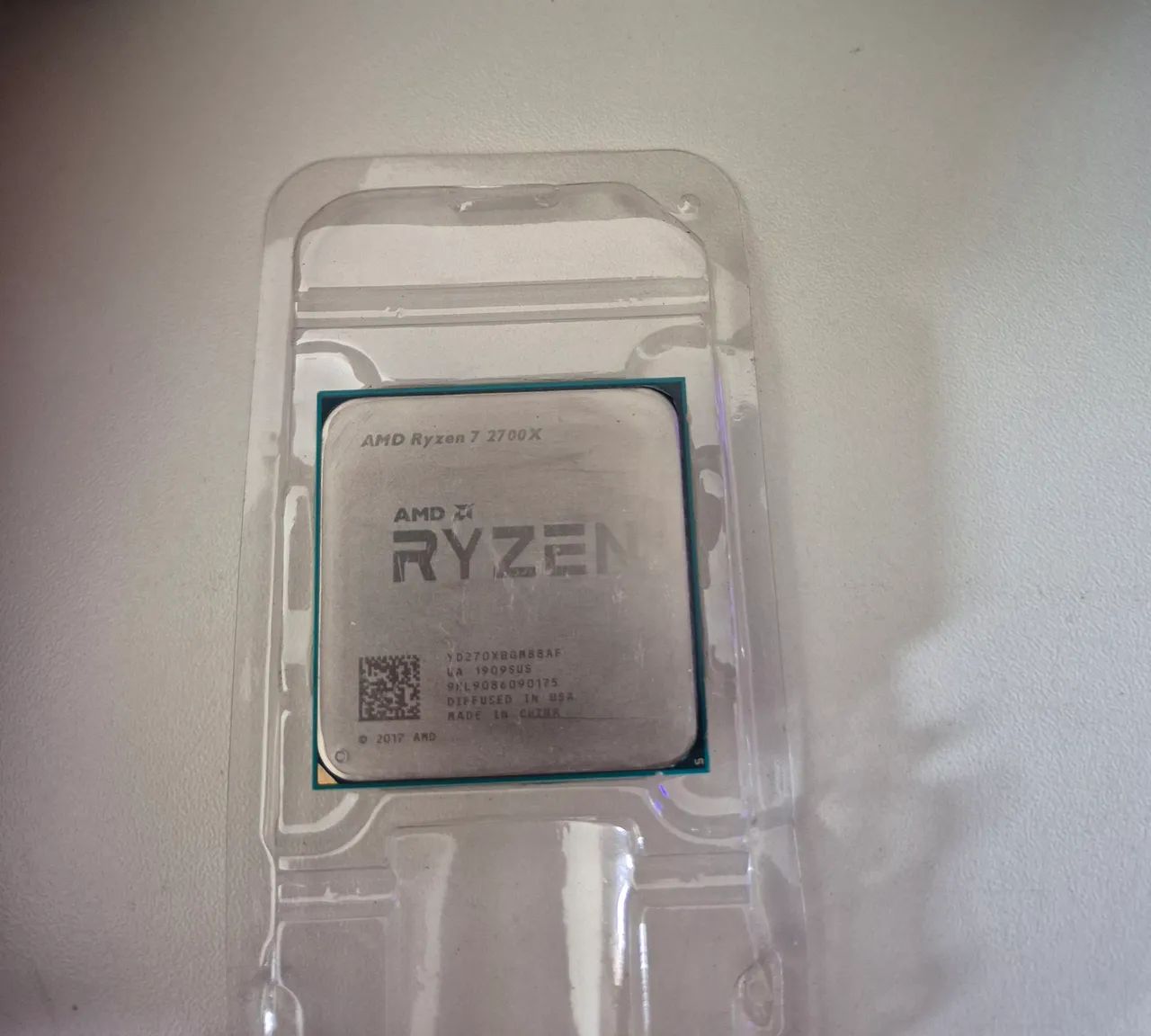 AMD RYZEN 7 2700X<br>