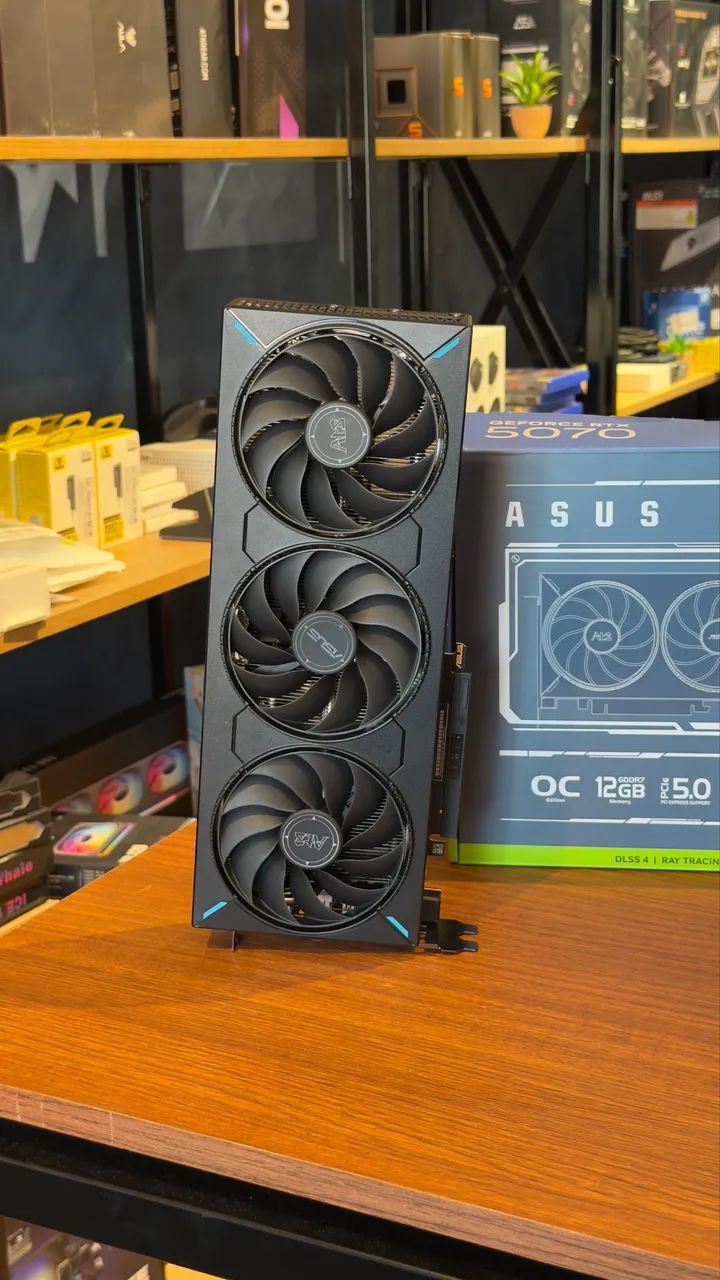 RTX 5070 12gb ASUS 