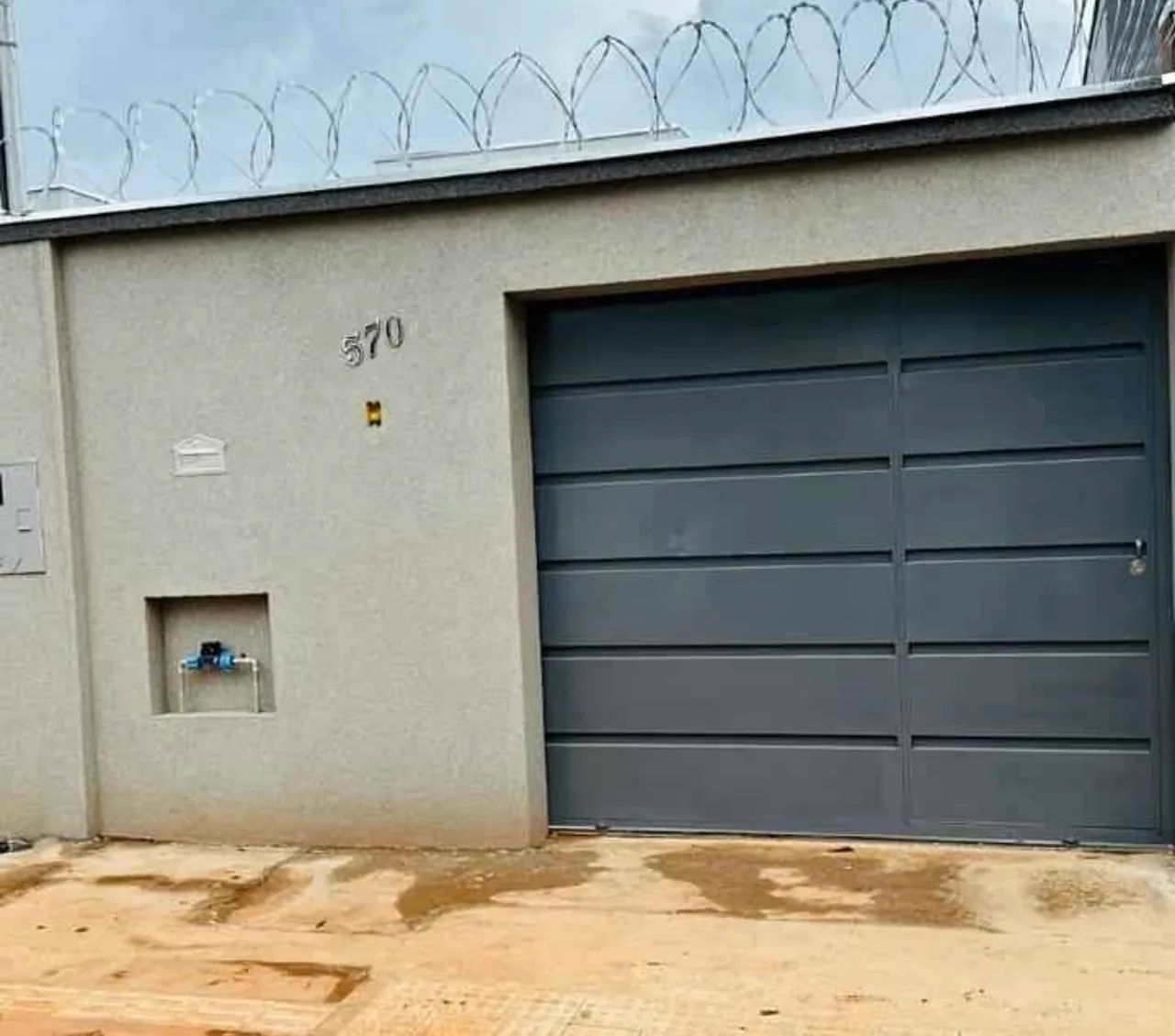 Vendo casa em Goiabeiras 