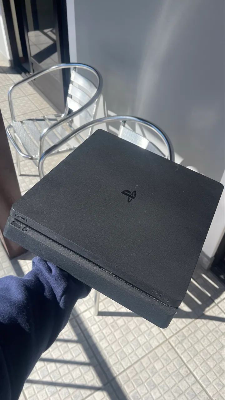 Ps4 único dono,+2 controle  - Foto 3
