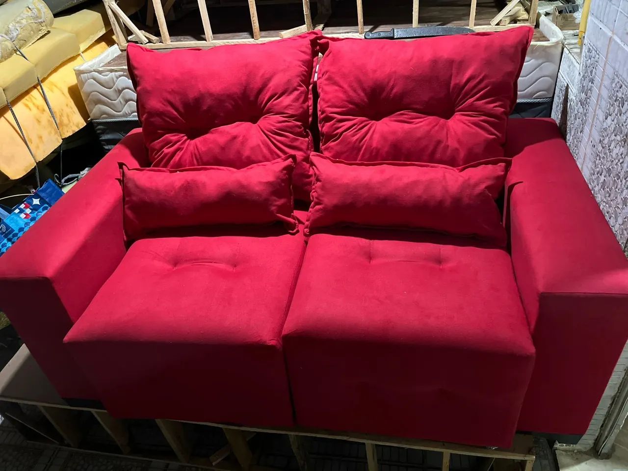 Sofa retrátil 1,60cm de fábrica 446558827017687040