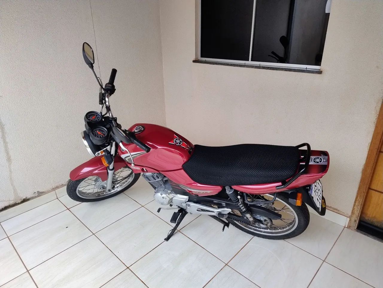 YBR 125  - Foto 3