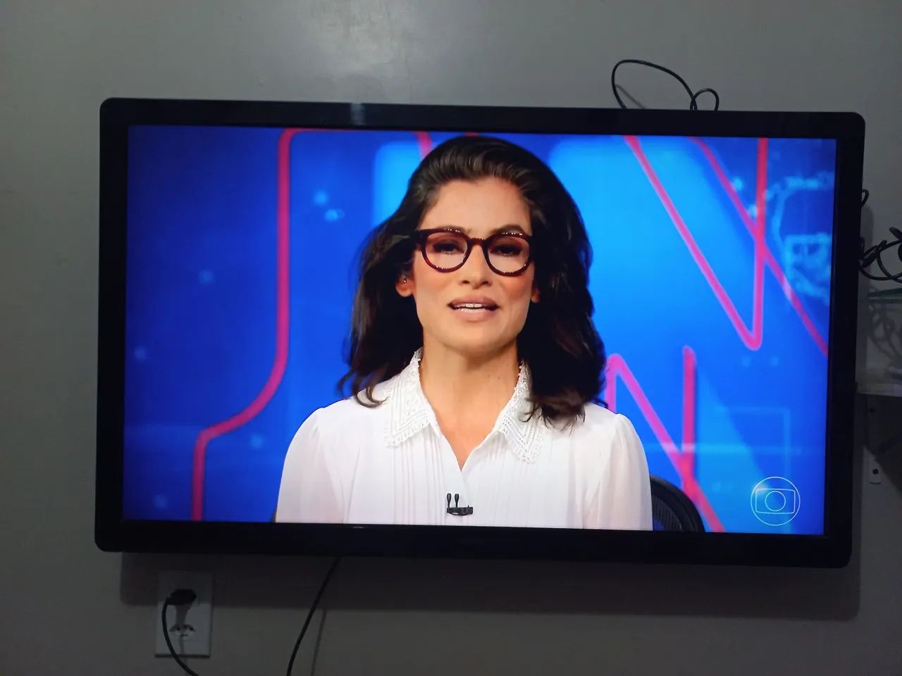Televisão Philips 42 polegadas * 