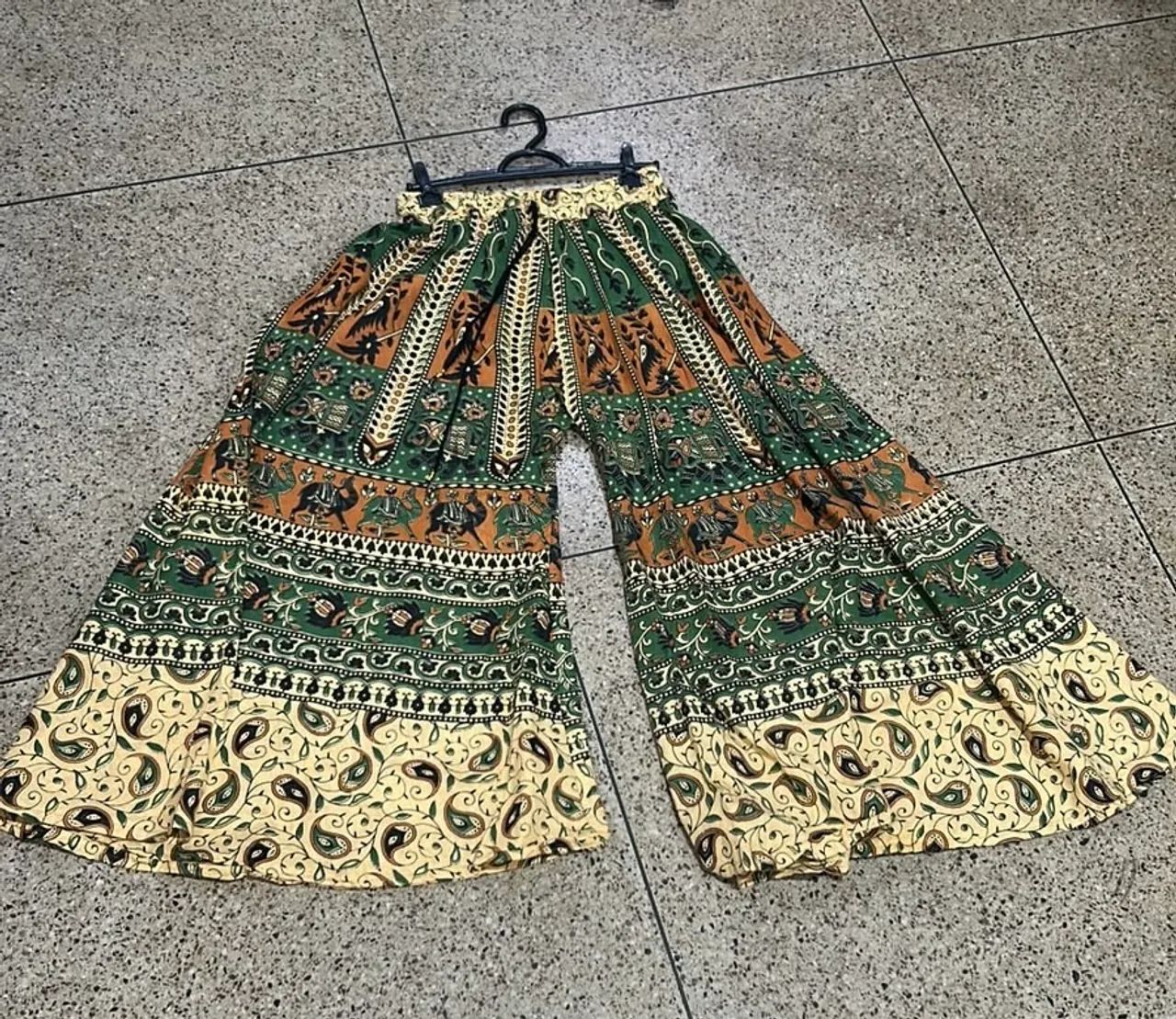 Calça Indiana Estampada - 100% Indiana  - Foto 5