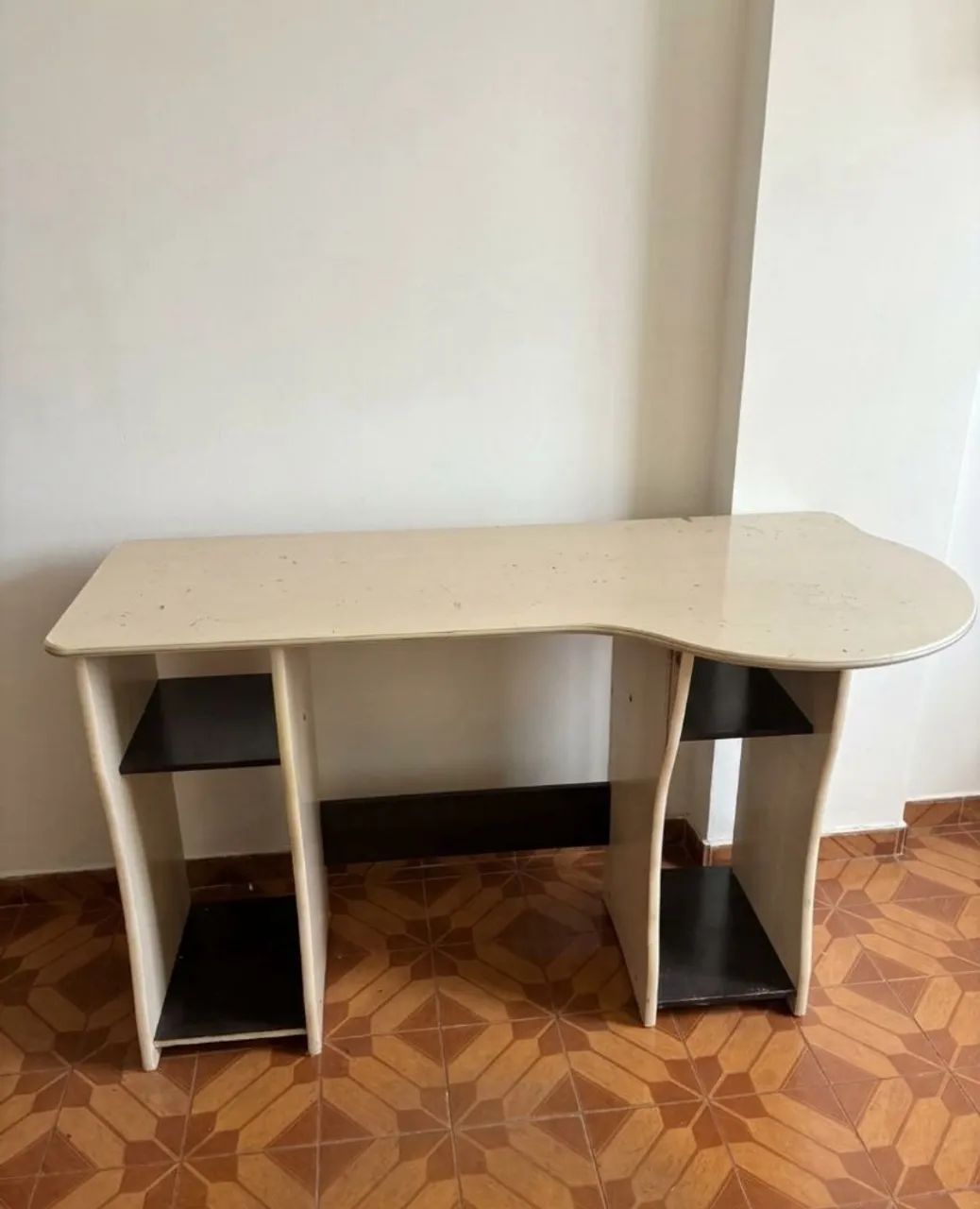 Mesa escrivaninha quarto