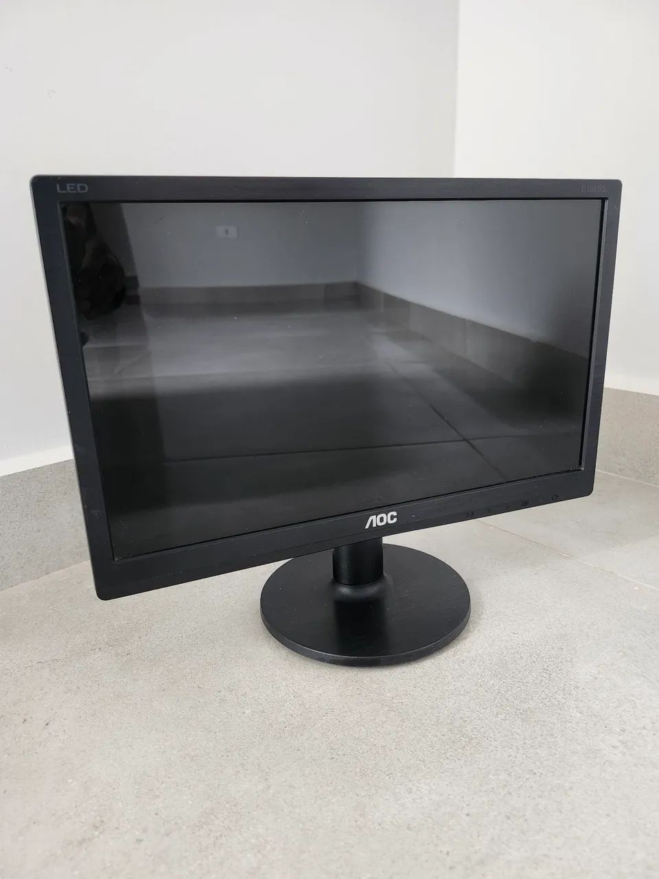 Monitor AOC 15.6 polegadas - Foto 2