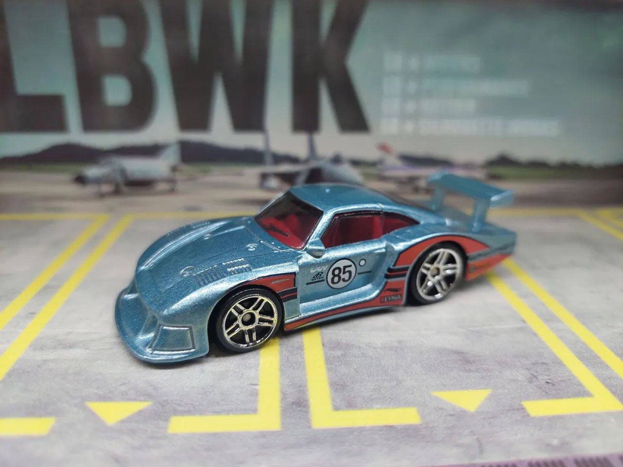 Hot Wheels Porsche 935 loose