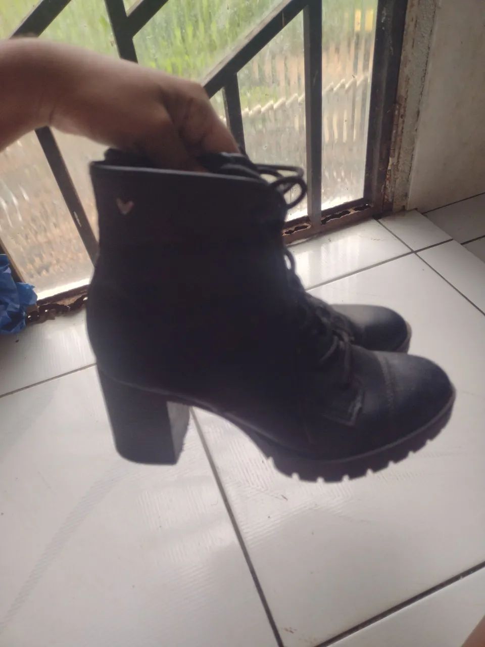 Bota preta  - Foto 2