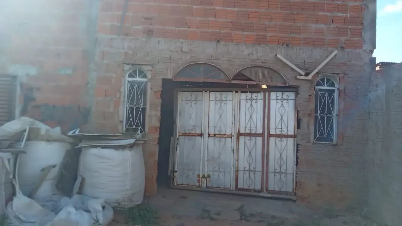 Vendo um lote com casa inacabada na rua Sete Preda 90 em Cuiabá - Foto 5