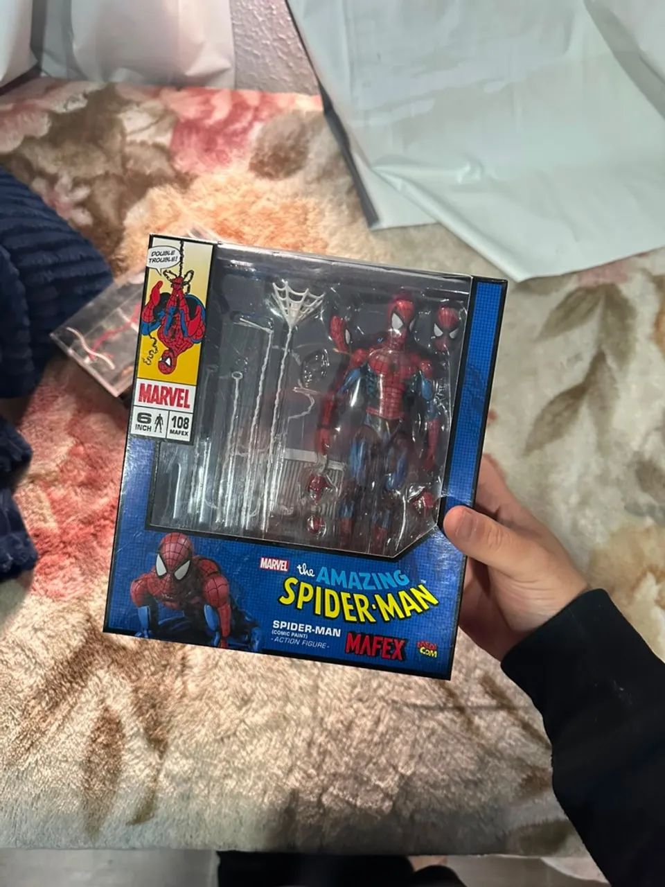 Mafex spider man ( Leia )