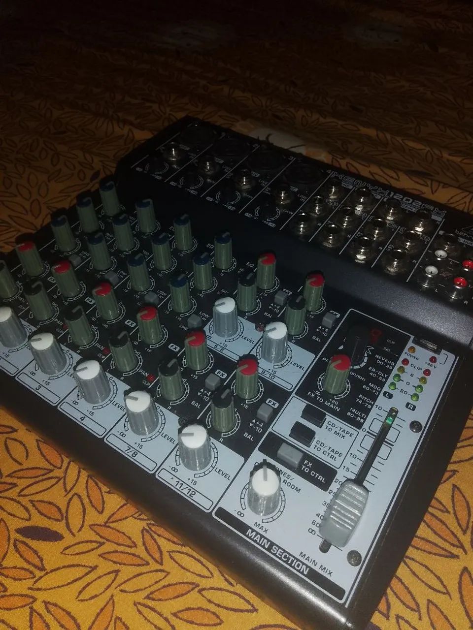 Mesa de som Behringer xenyx1202fx  - Foto 2