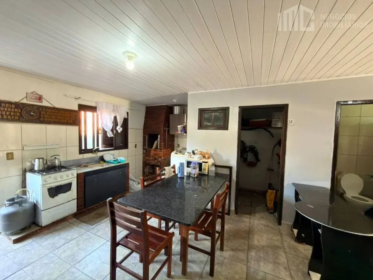 Casa em alvenaria com 3 dormitórios l Centro - BBS/SC - Foto 3