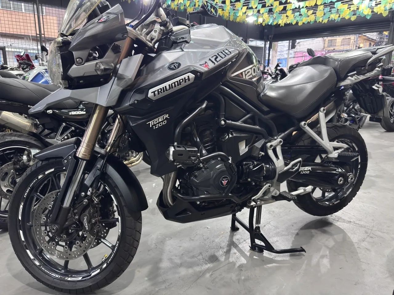 TRIUMPH TIGER 1200 EXPLORER - Foto 2