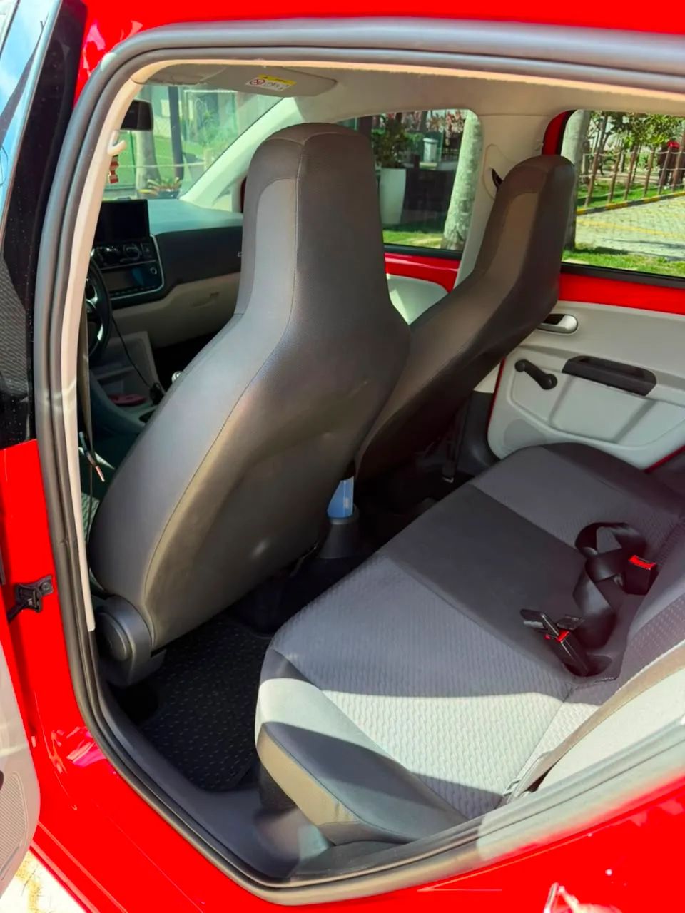 Volkswagen Up! 2019