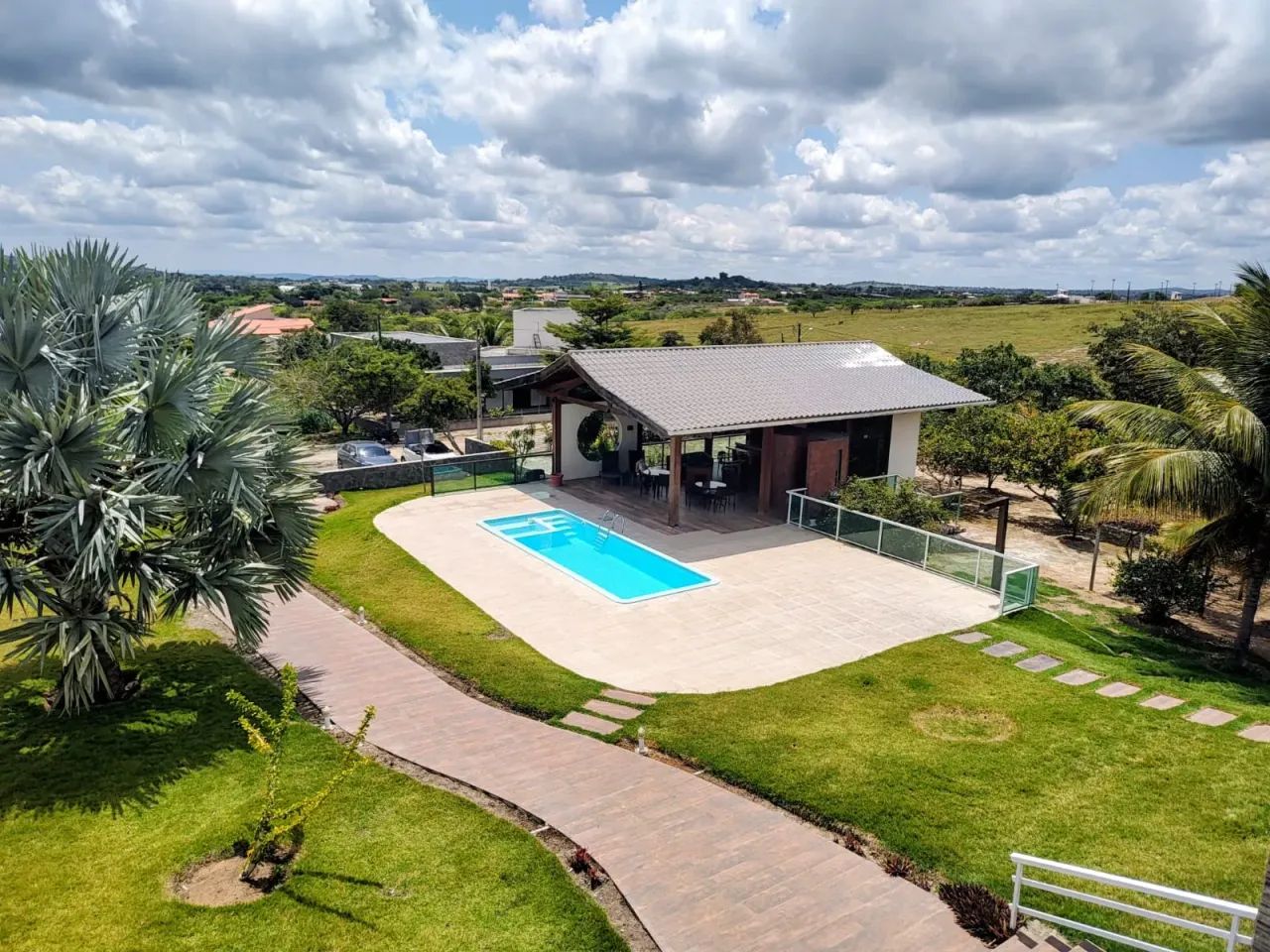 CASA COM ÁREA DE 5 MIL,M², E USINA SOLAR A VENDA - Foto 3