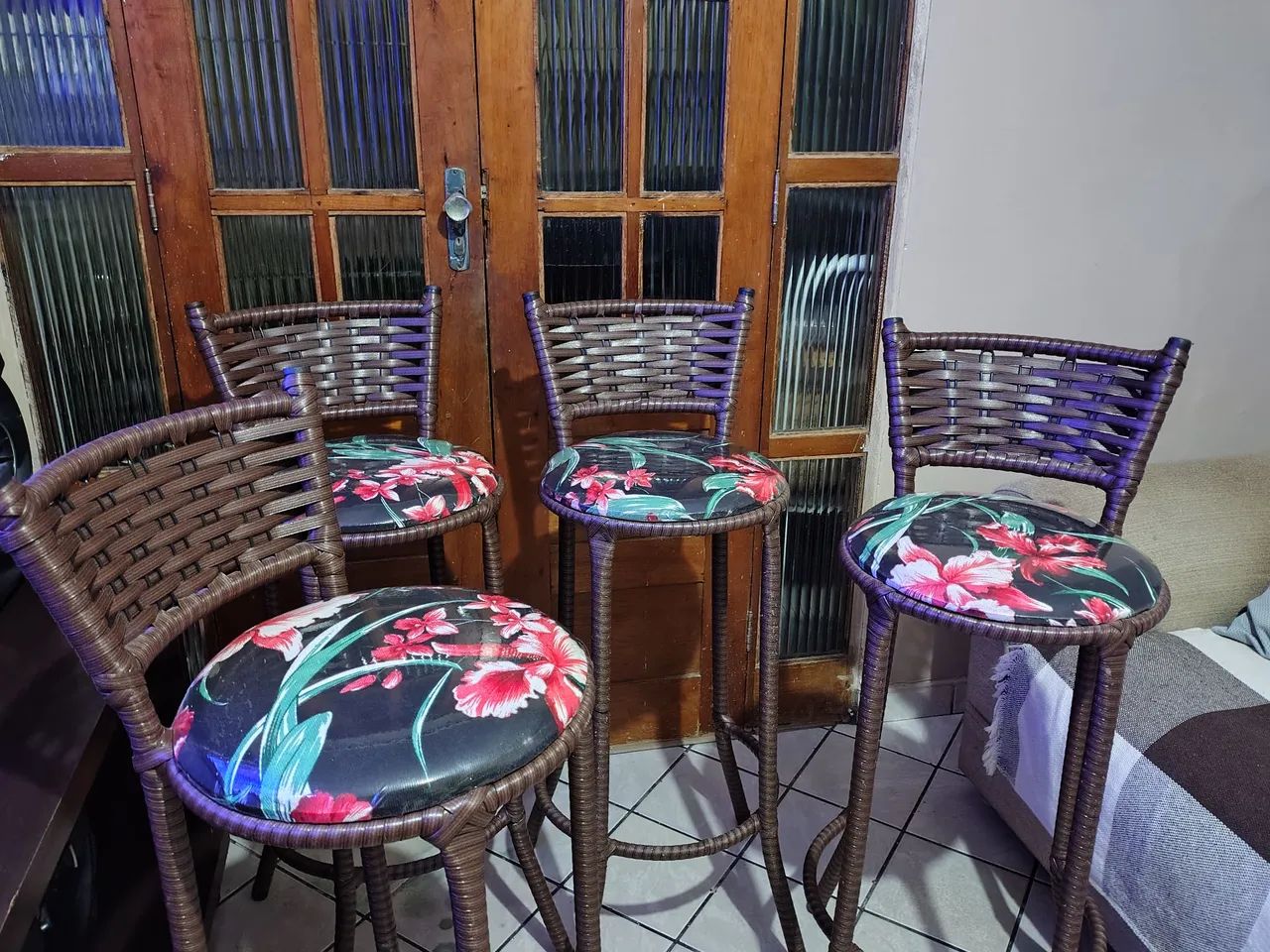 Banquetas novas