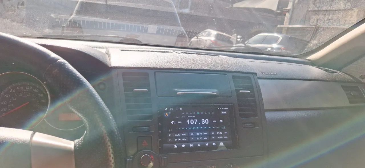 Nissan Tiida 2011