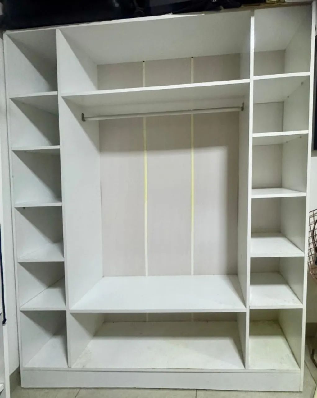 2 PEÇAS de Guarda roupa branco - Foto 2