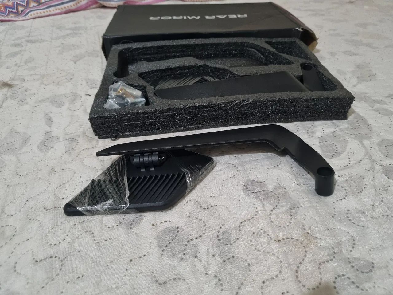 Retrovisor Tipo Asa "Rosca universal"
