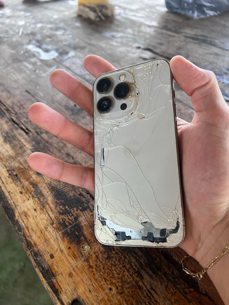 iPhone 13 Pro / 75% de bateria / 128gb - Foto 5