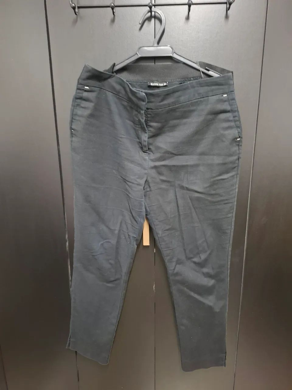 Calça preta com elástico tam GG  - Foto 2