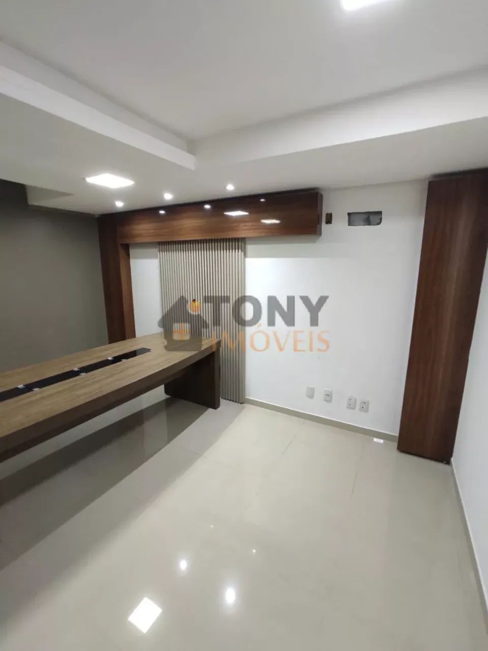 CASA COMERCIAL COM 100² - 7 SALAS - 3 BANHEIROS - Foto 3