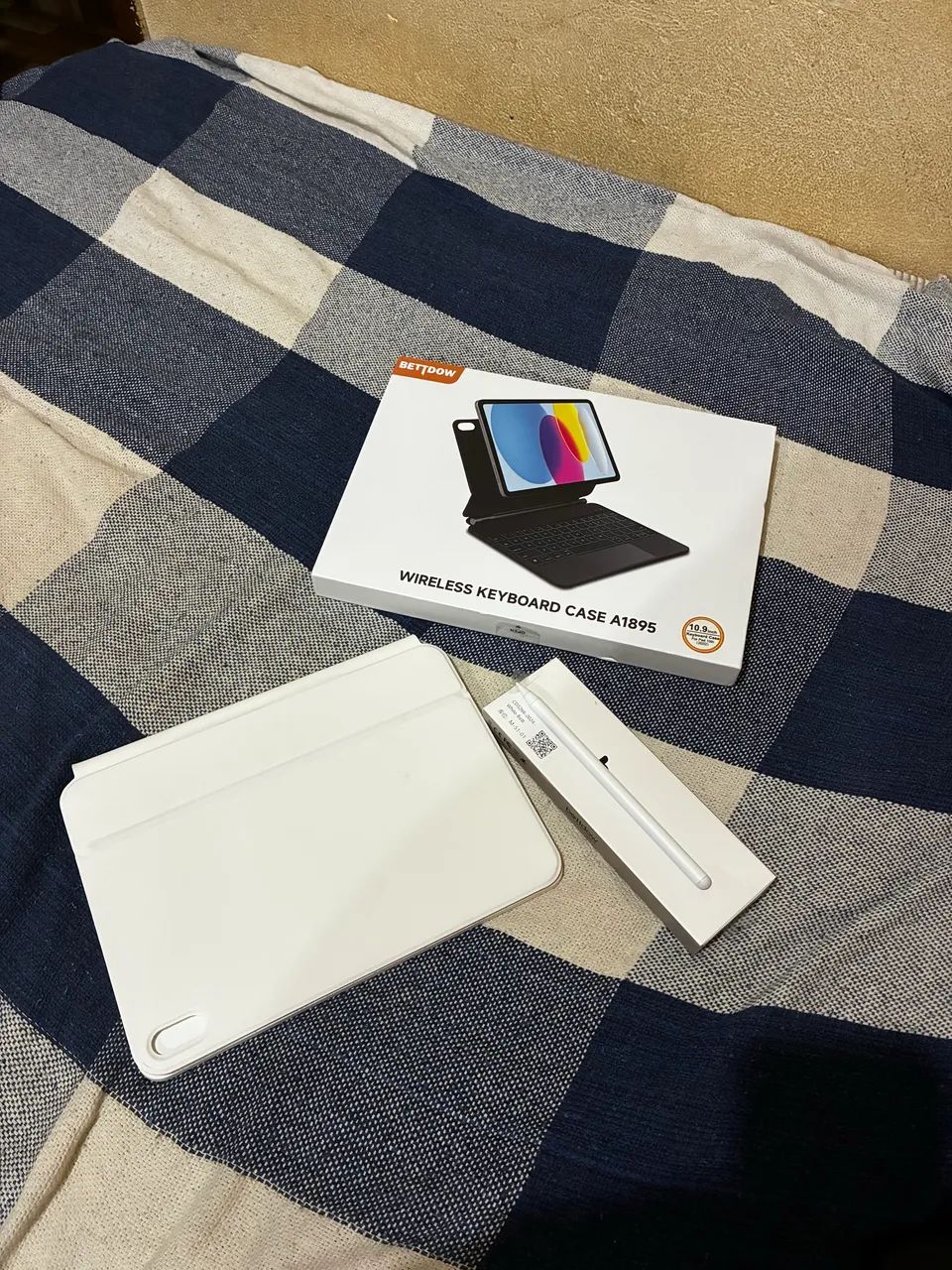 Capa teclado e caneta para iPad 10 ou 11 - Foto 2