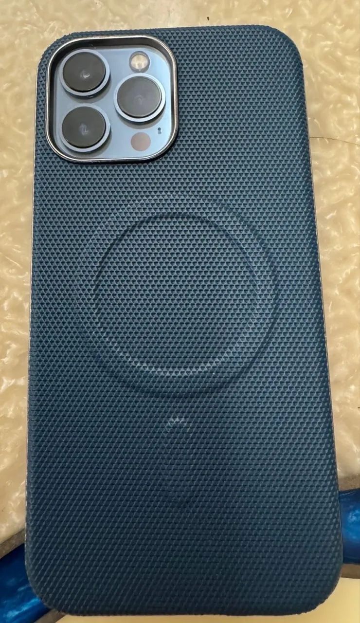 iPhone 13 Pro Max com caixa 