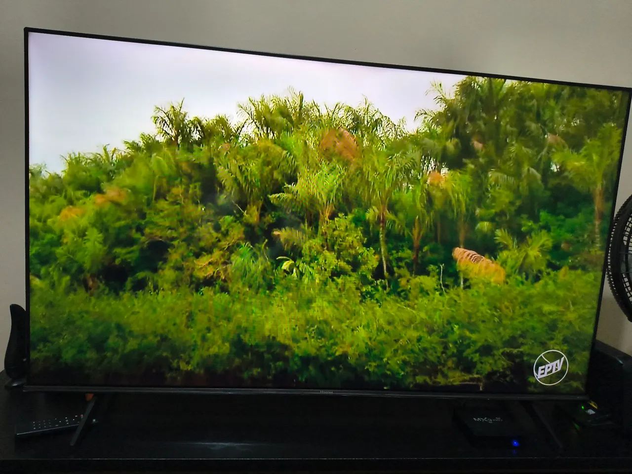 Smart Tv 4k Hisense QLED 55 - Foto 2